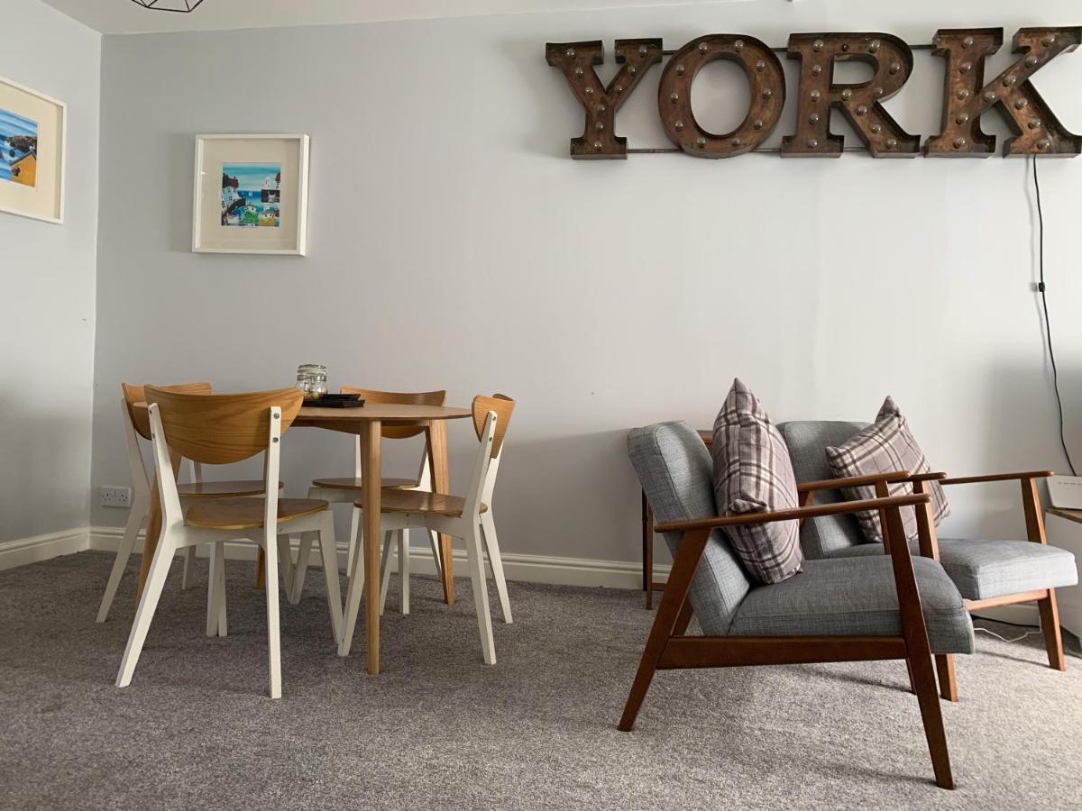 Stay In The Heart Of York At The Hampden - Free Parking - York Holiday Home Exterior foto