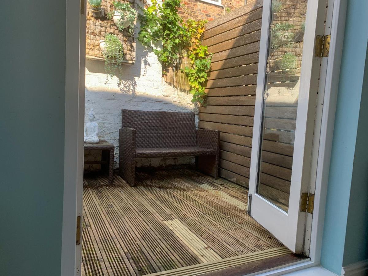 Stay In The Heart Of York At The Hampden - Free Parking - York Holiday Home Exterior foto