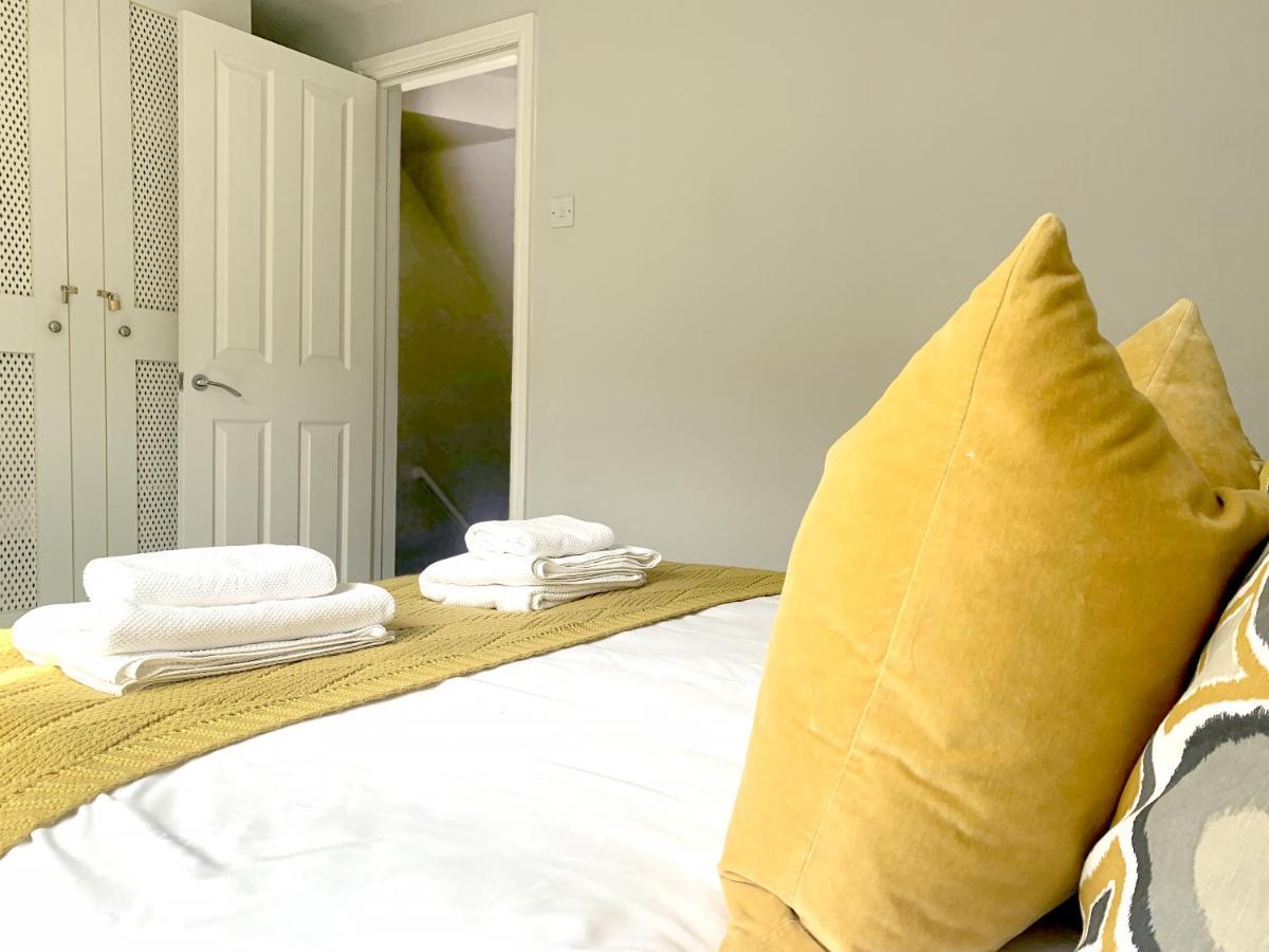 Stay In The Heart Of York At The Hampden - Free Parking - York Holiday Home Exterior foto