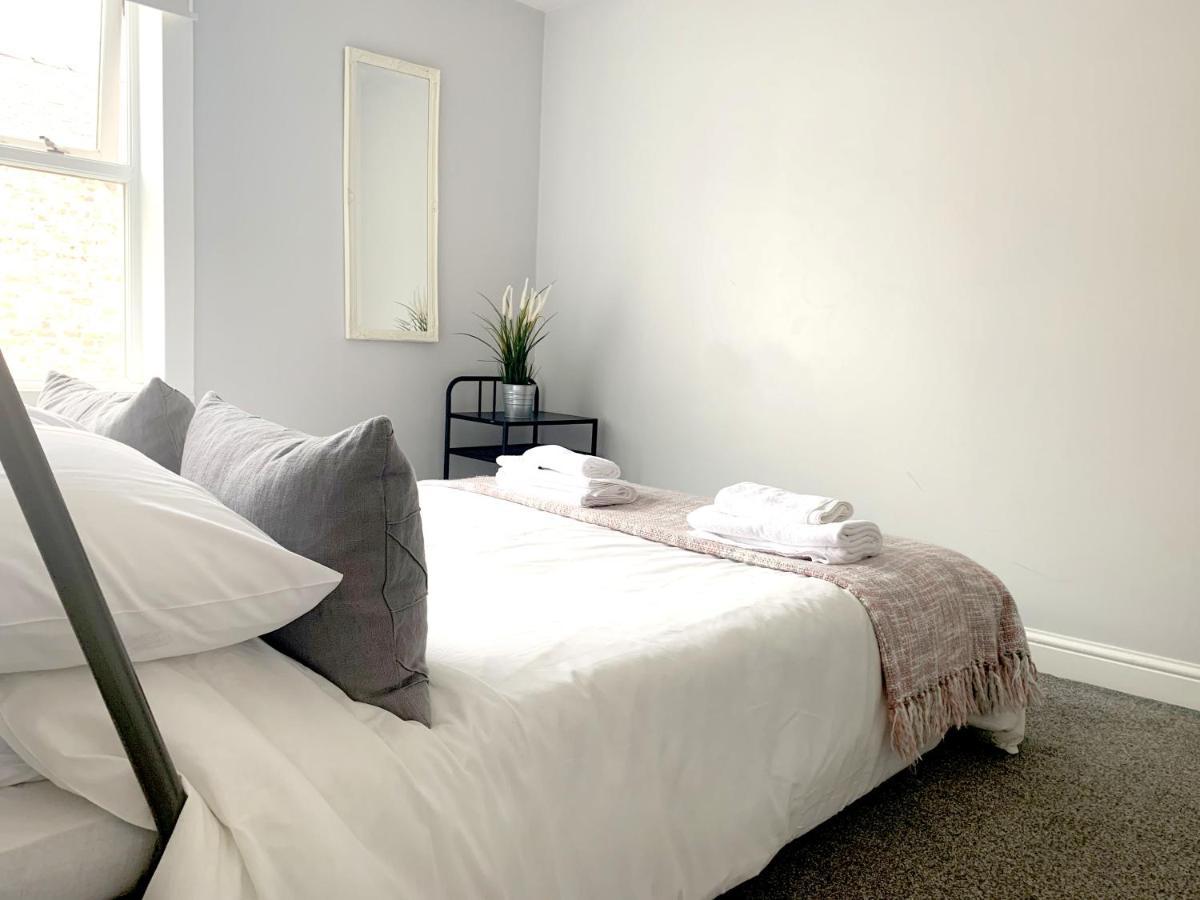 Stay In The Heart Of York At The Hampden - Free Parking - York Holiday Home Exterior foto