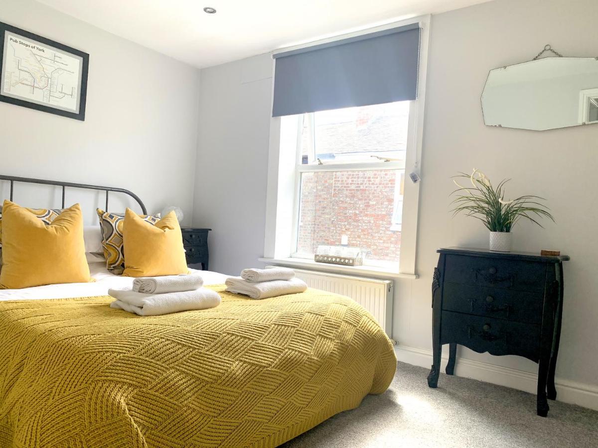 Stay In The Heart Of York At The Hampden - Free Parking - York Holiday Home Exterior foto